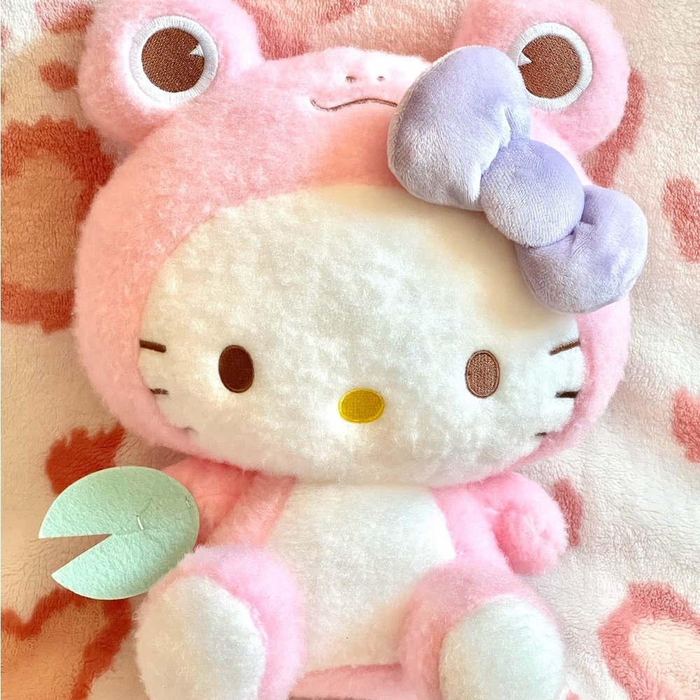 Hello Kitty Froggy Plushie! (12-13inch) - Pink